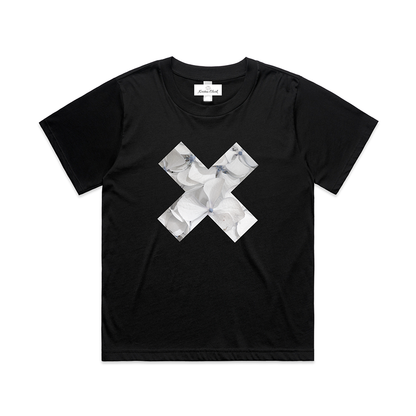 Cool Summer Whites Hydrangea X - Relaxed-Fit Crew Neck Tee